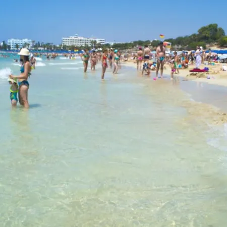 Imagine Your Family Renting A Luxury Holiday Close To Paralimni's Main Attractions 1253 Villa