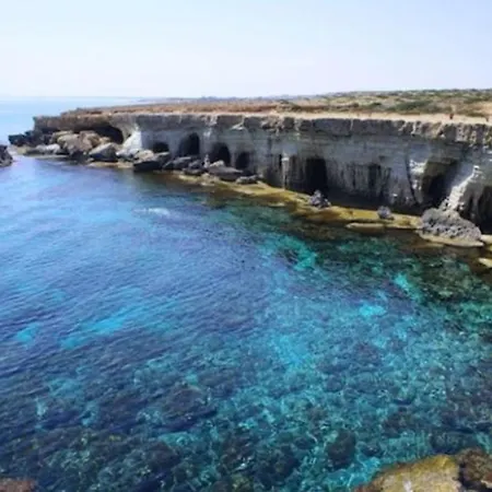 Vila Imagine Your Family Renting A Luxury Holiday Close To Paralimni's Main Attractions 1253 Paralimni