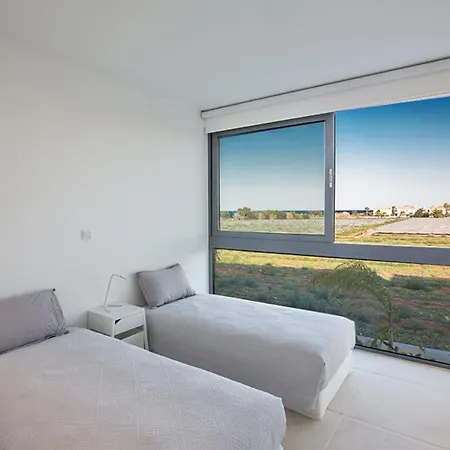 Imagine Your Family Renting A Luxury Holiday Close To Paralimni's Main Attractions 1253 Paralimni
